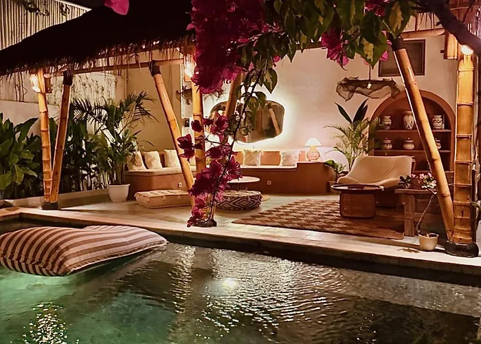 Guest house Casa Bamboo 4*