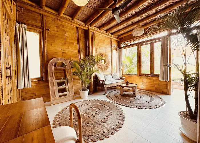 Casa Bamboo