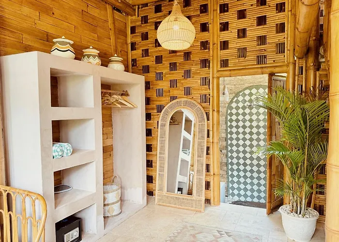 Casa Bamboo 4*