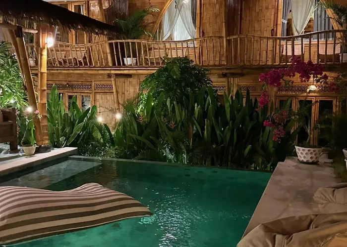 Casa Bamboo